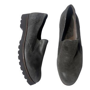 Earthies Alamada printed suede gray grey 8.5